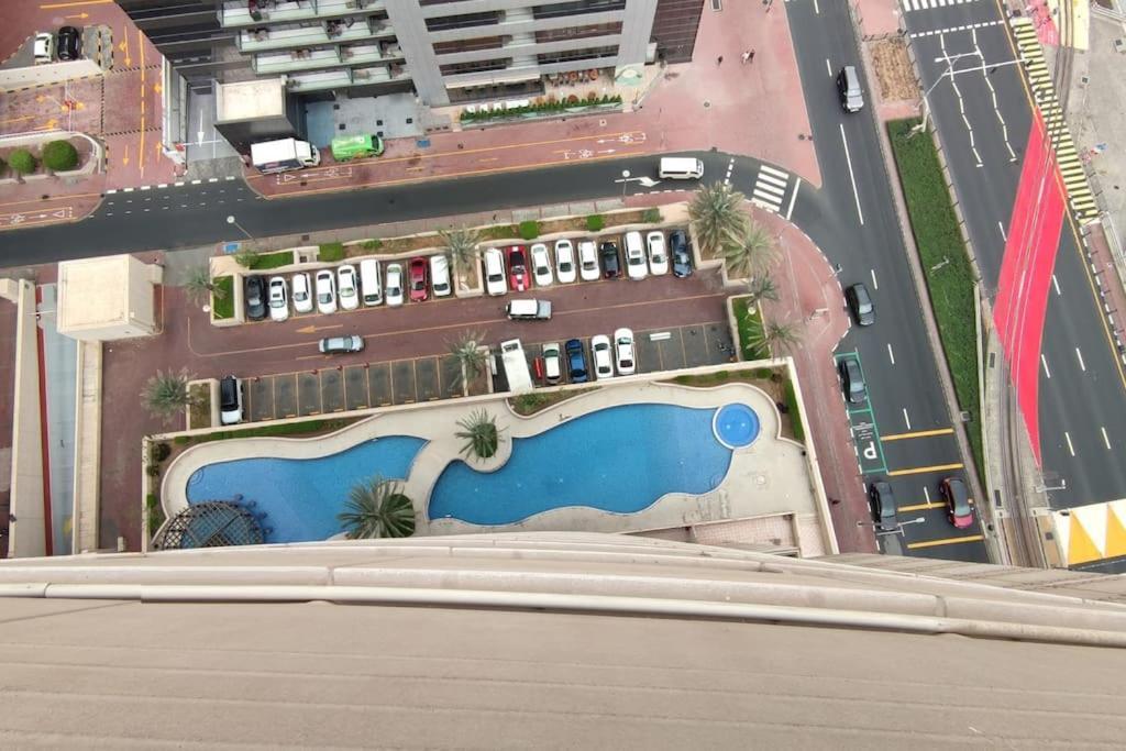 Appartement Near & Metro Dubaï